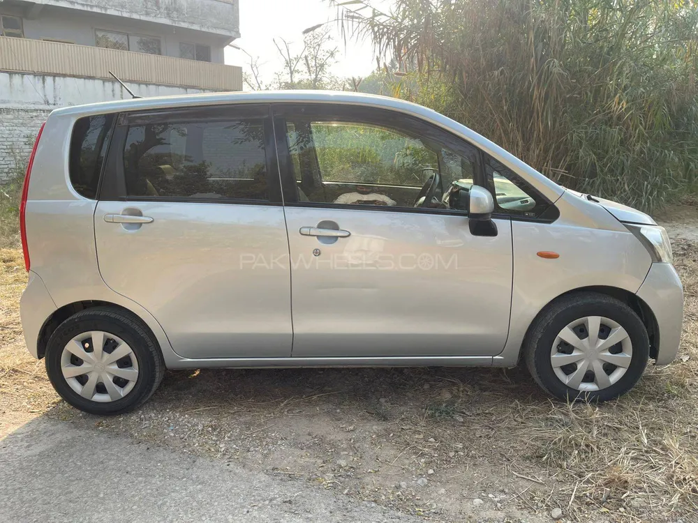 Daihatsu Move 2013 for Sale in Islamabad Image-1