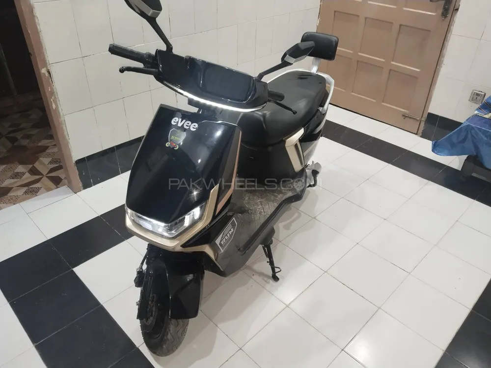 Evee Gen-Z 2024 for Sale Image-1