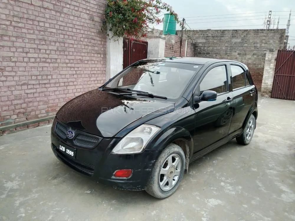 FAW V2 2015 for Sale in Lahore Image-1