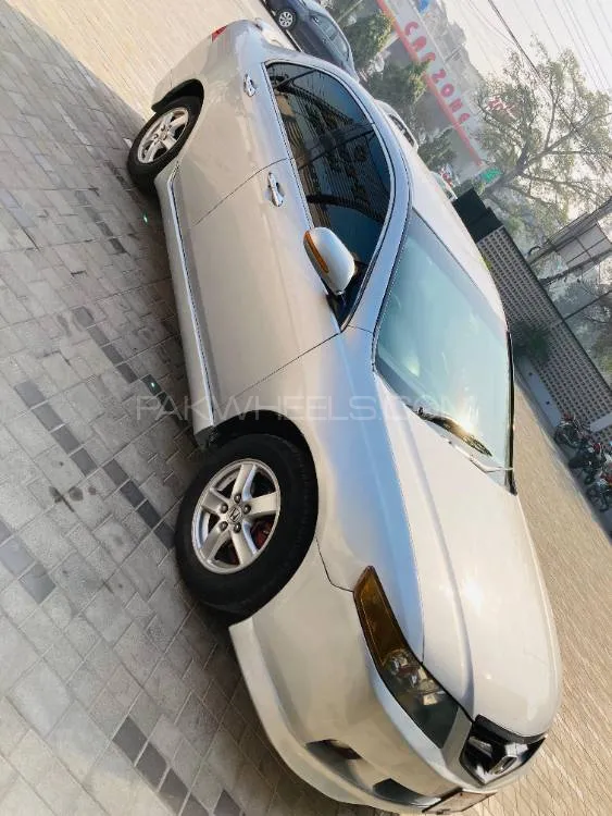 ہونڈا اکارڈ 2003 for Sale in لاہور ہونڈا اکارڈ 2003 for Sale in لاہور Image-3