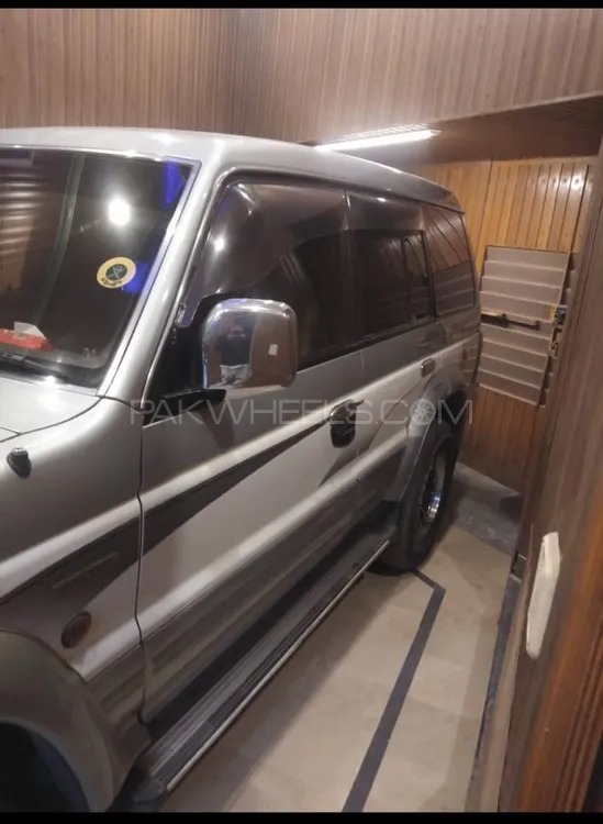 Mitsubishi Pajero 1995 for Sale in Lahore Image-1