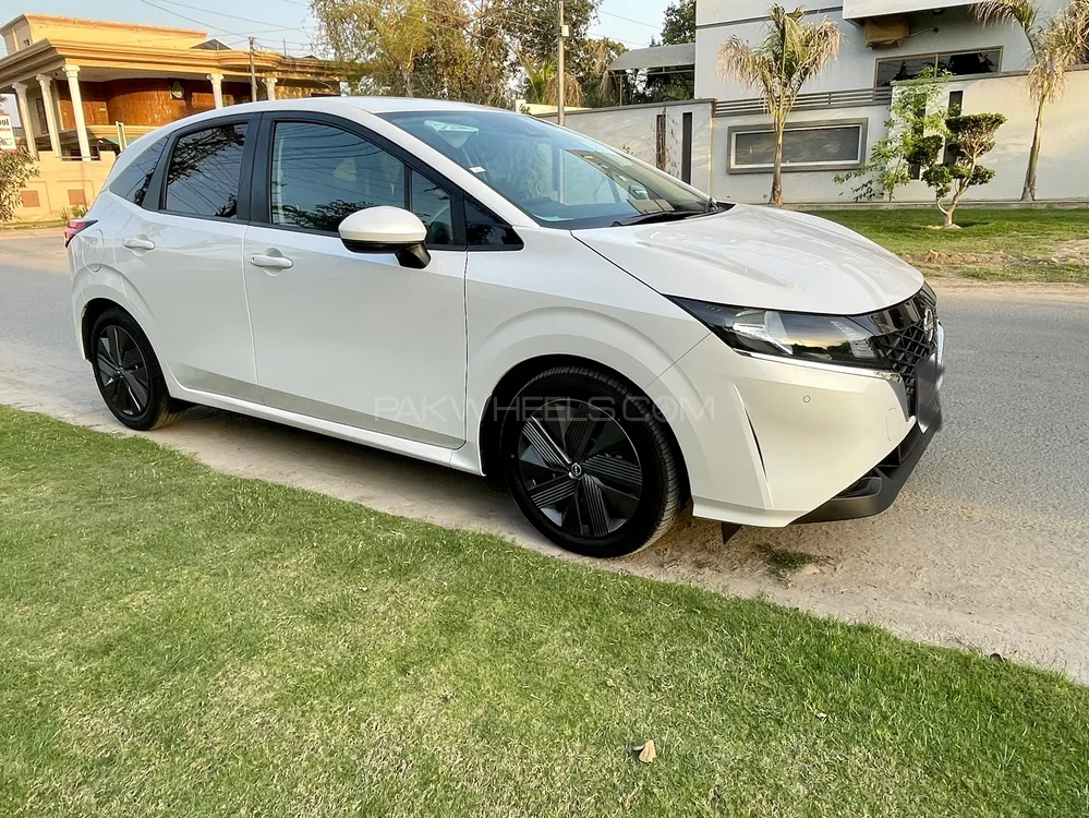 Nissan Note 2021 for Sale in Multan Nissan Note 2021 for Sale in Multan Image-3