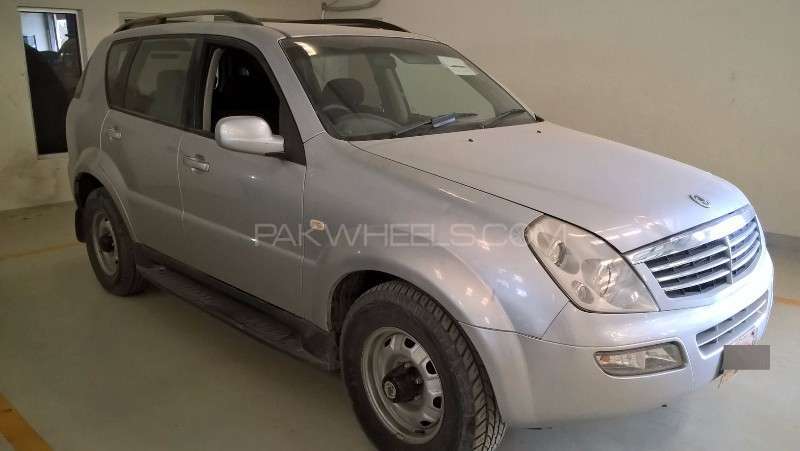 SsangYong Rexton 2005 for Sale in Karachi Image-1