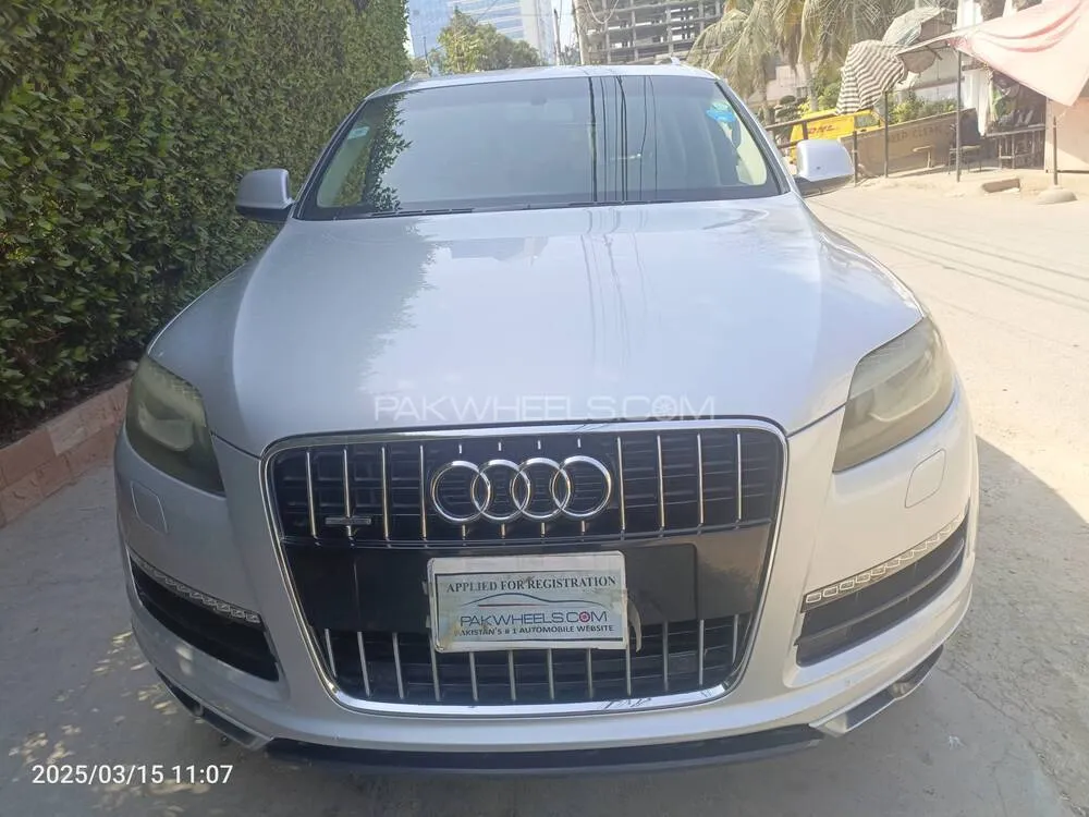 Audi Q7 2011 for Sale in Karachi Image-1