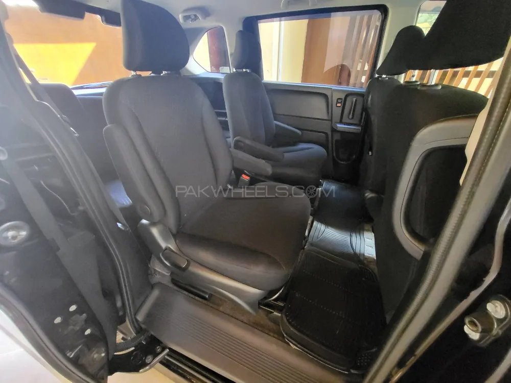 Honda Freed 2015 for Sale in Karachi Honda Freed 2015 for Sale in Karachi Image-5