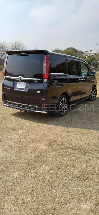 Toyota Esquire 2015 for Sale in Islamabad Toyota Esquire 2015 for Sale in Islamabad Image-7