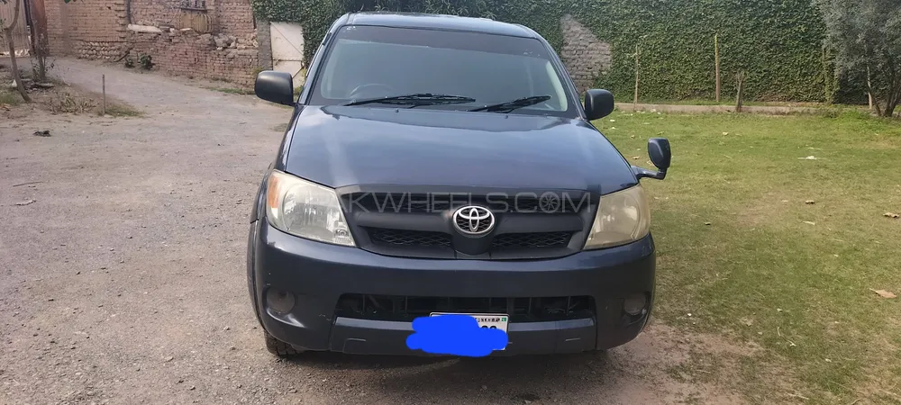 Toyota Hilux 2008 for Sale in Peshawar Image-1