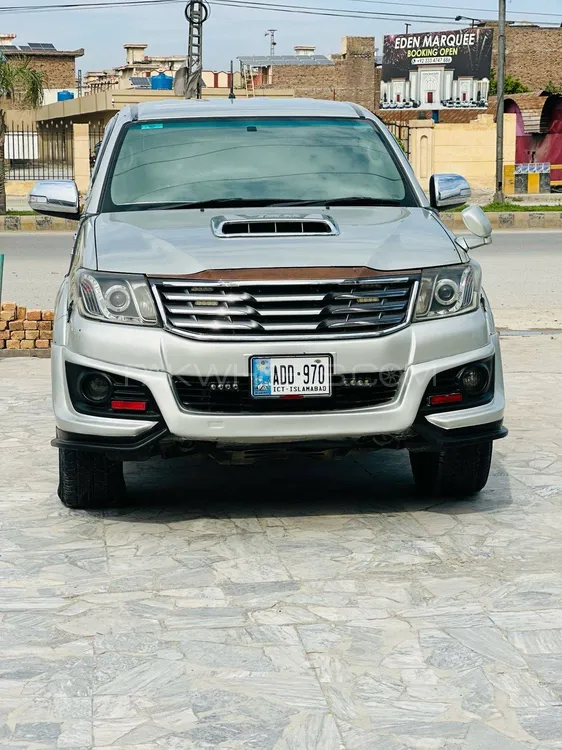 Toyota Hilux 2013 for Sale in Peshawar Image-1