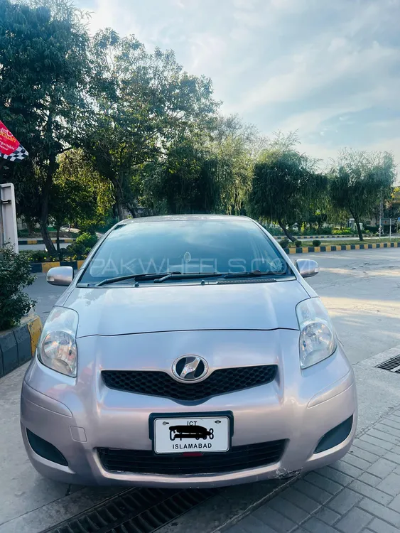 Toyota Vitz 2010 for Sale in Islamabad Image-1