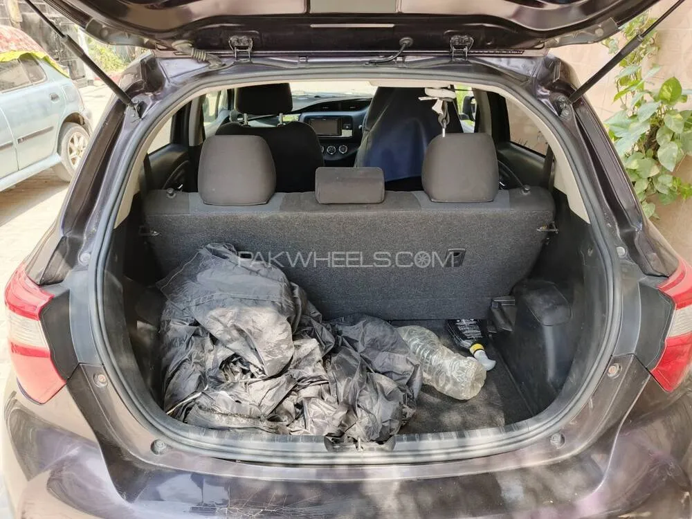 Toyota Vitz 2018 for Sale in Karachi Toyota Vitz 2018 for Sale in Karachi Image-7