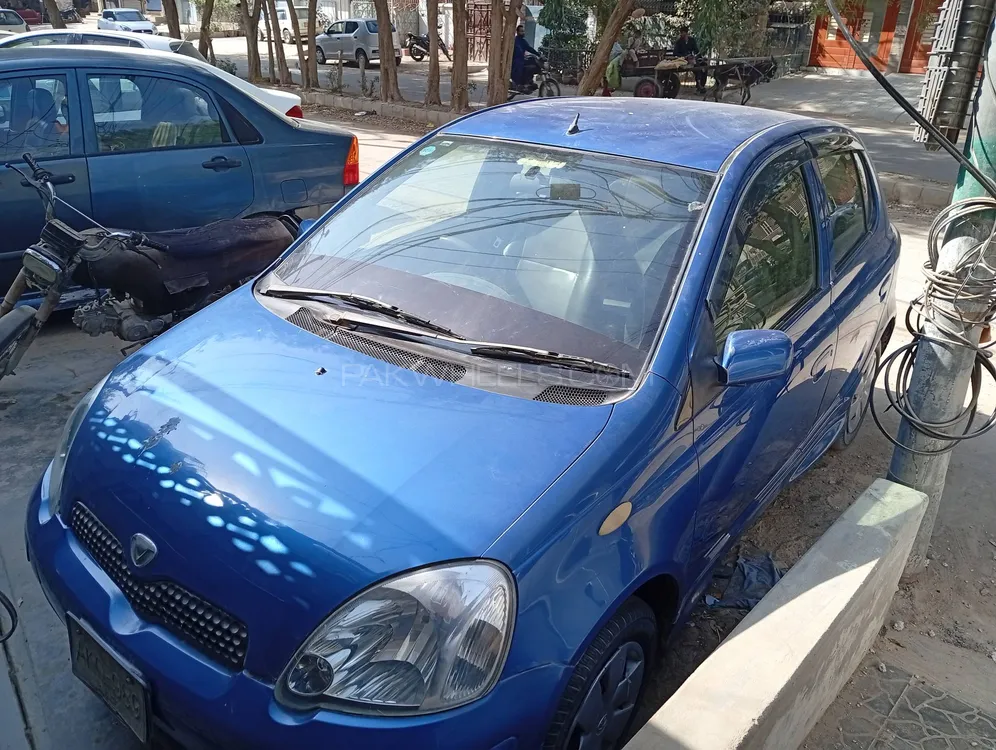 Toyota Vitz 2003 for Sale in Karachi Image-1