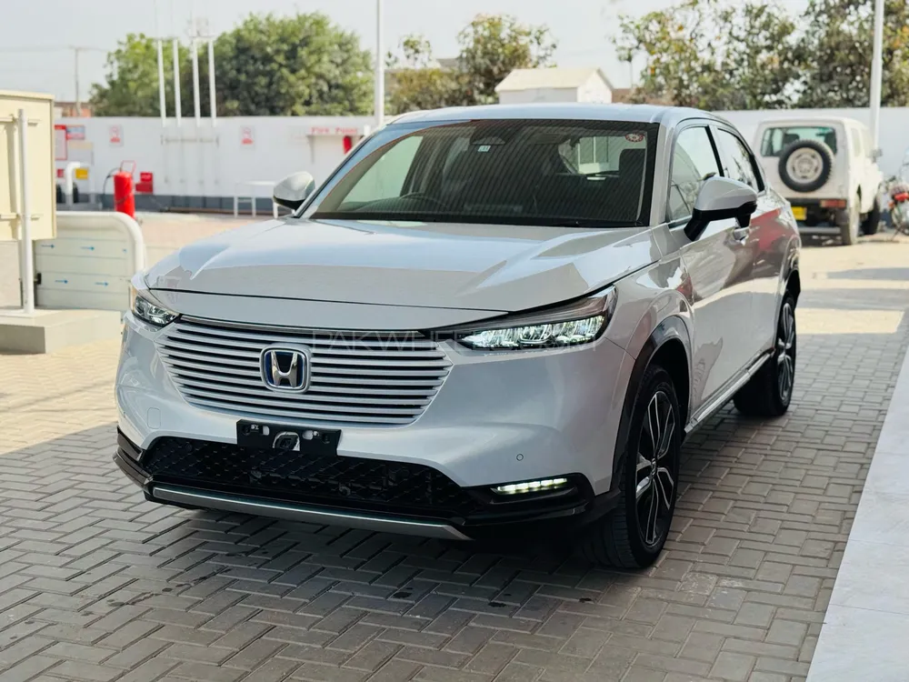 Honda Vezel 2021 for Sale in Lahore Image-1