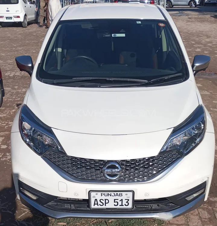 Nissan Note 2018 for Sale in Gujranwala Image-1