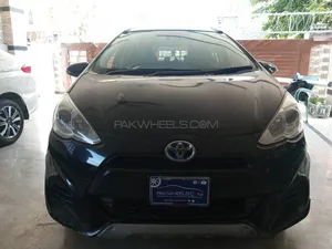 Toyota Aqua X Urban Solid 2017 for Sale