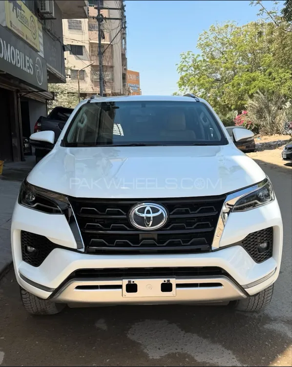 Toyota Fortuner 2022 for Sale in Karachi Image-1