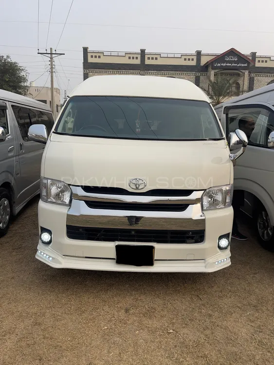Toyota Hiace 2012 for Sale in Sarai alamgir Image-1