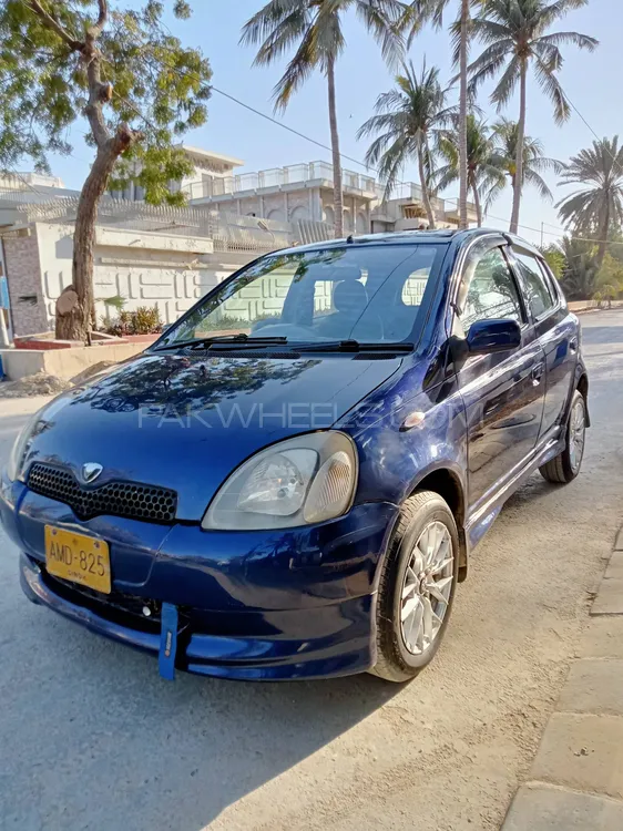 Toyota Vitz 2001 for Sale in Karachi Image-1