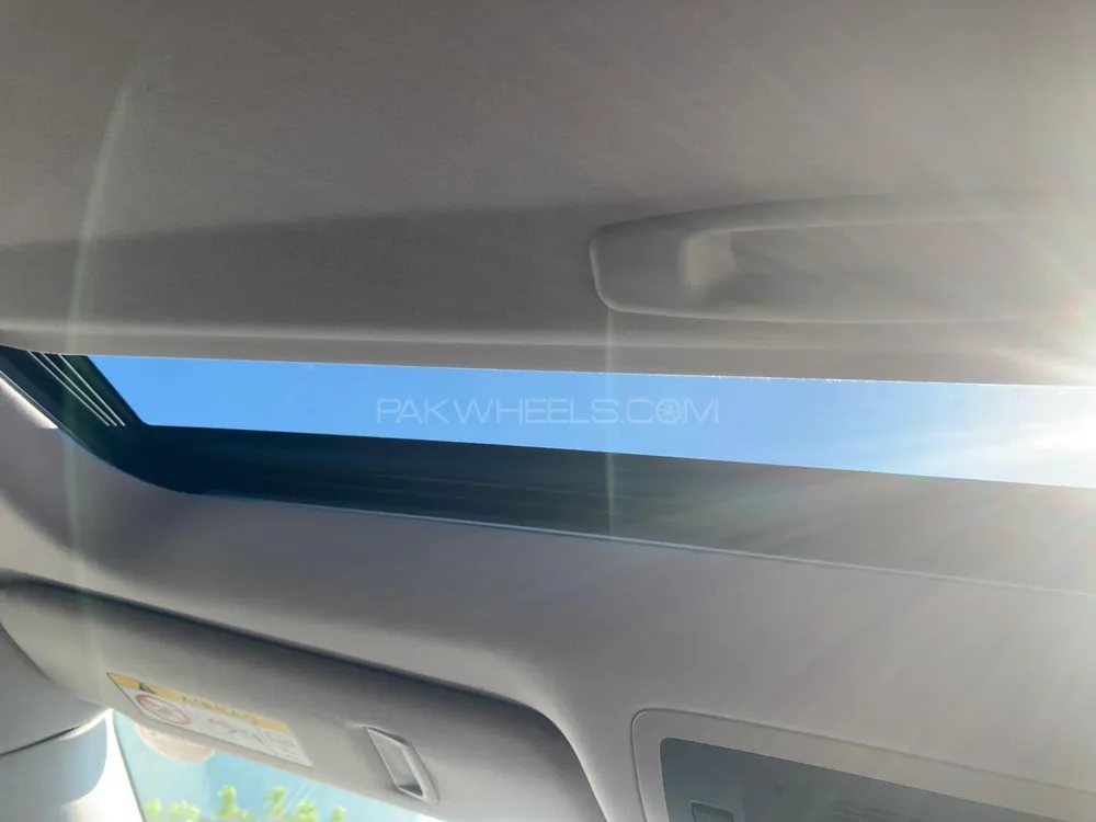 Lexus RX Series 2018 for Sale in Lahore Lexus RX Series 2018 for Sale in Lahore Image-10