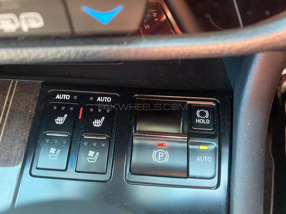 Lexus RX Series 2018 for Sale in Lahore Lexus RX Series 2018 for Sale in Lahore Image-3