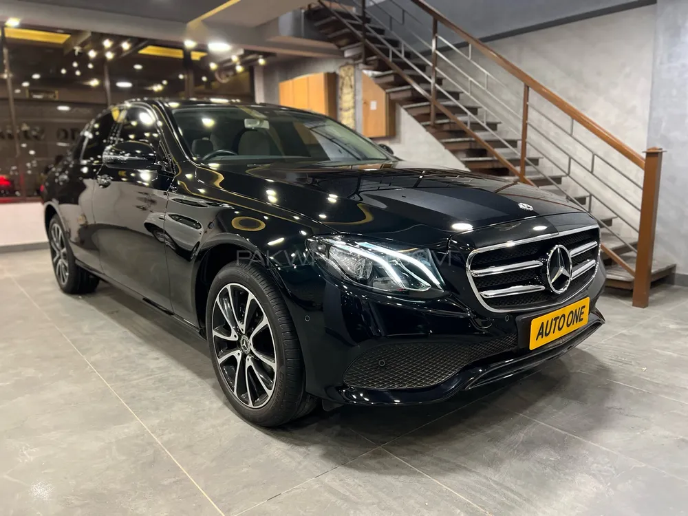 Mercedes Benz E Class 2020 for Sale in Karachi Image-1
