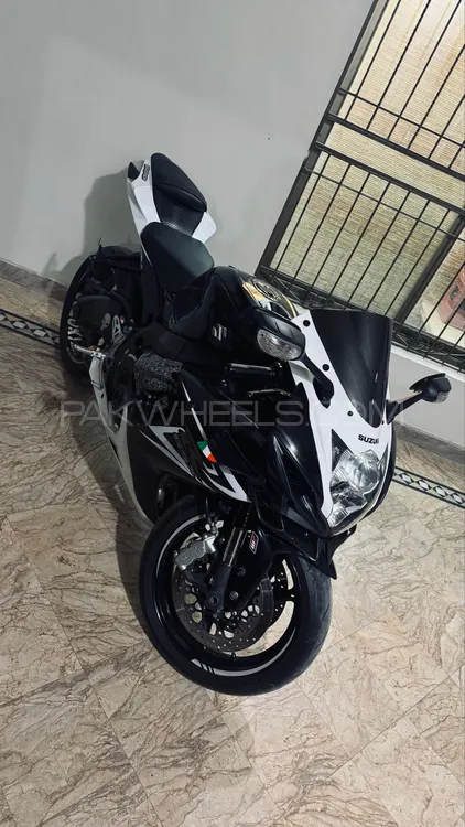 سوزوکی GSX-R600 2014 for Sale Image-1