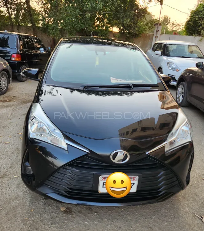 Toyota Vitz 2018 for Sale in Karachi Image-1