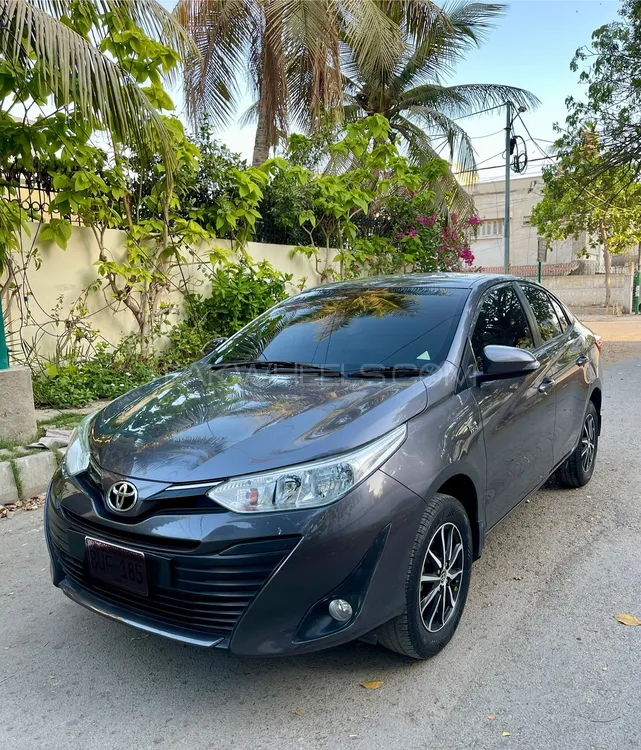 Toyota Yaris Sedan 2021 for Sale in Karachi Image-1