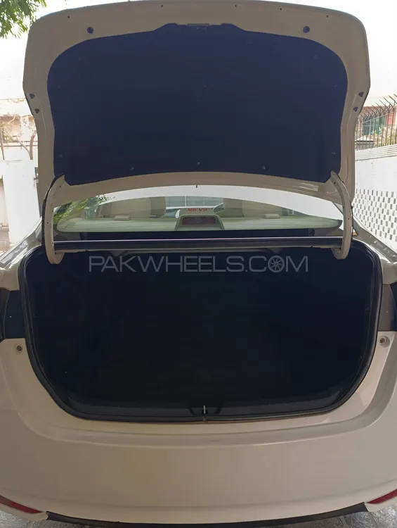 Toyota Yaris Sedan 2021 for Sale in Lahore Toyota Yaris Sedan 2021 for Sale in Lahore Image-8