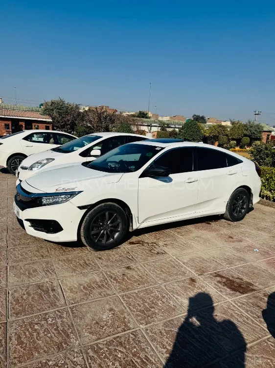 Honda Civic 2018 for Sale in Peshawar Image-1