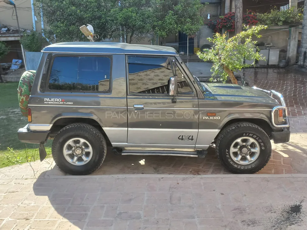Mitsubishi Pajero 1989 for Sale in Peshawar Mitsubishi Pajero 1989 for Sale in Peshawar Image-7