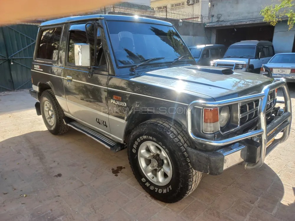 Mitsubishi Pajero 1989 for Sale in Peshawar Mitsubishi Pajero 1989 for Sale in Peshawar Image-9