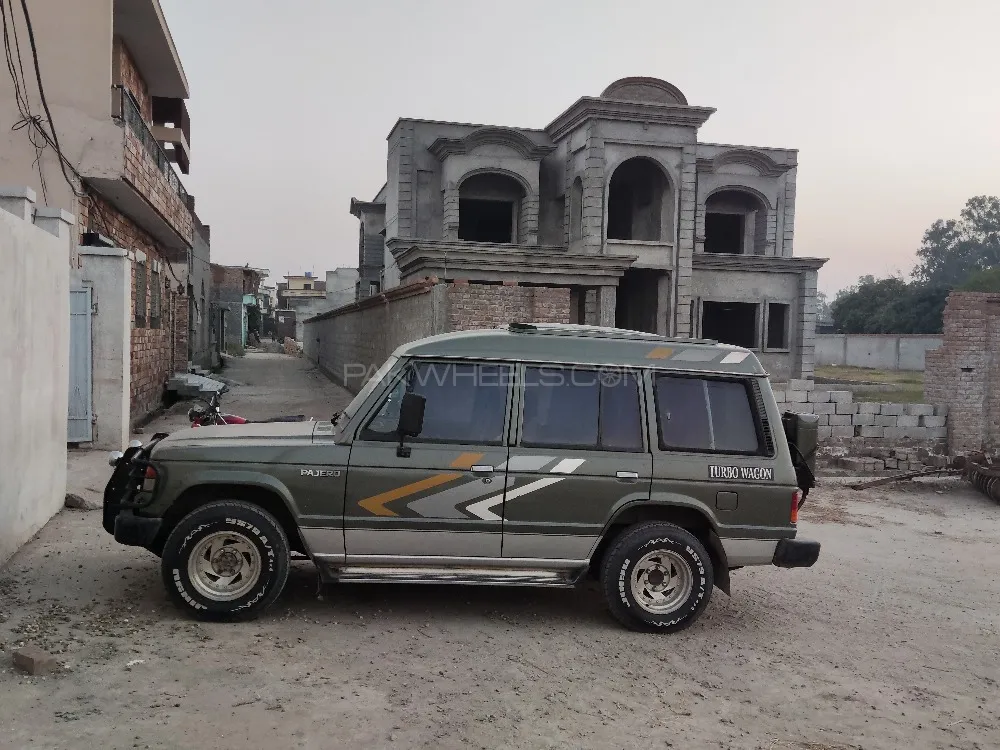 Mitsubishi Pajero 1989 for Sale in Gujrat Image-1