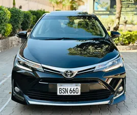 Toyota Corolla Altis Grande CVT-i 1.8 2020 for Sale
