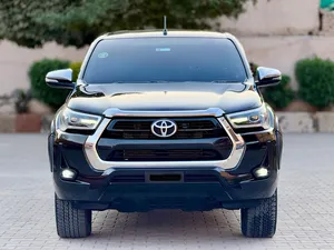 Toyota Hilux Revo V Automatic 2.8 2021 for Sale