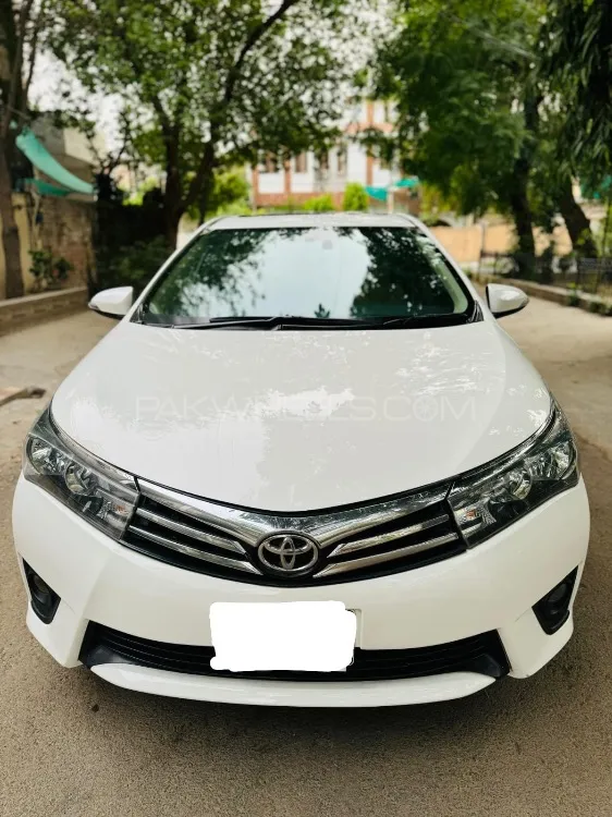 Toyota Corolla 2015 for Sale in Lahore Image-1