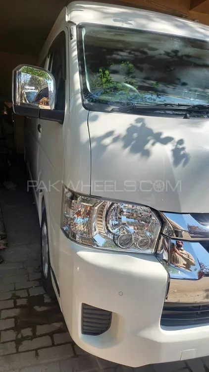 Toyota Hiace 2019 for Sale in Lahore Image-1