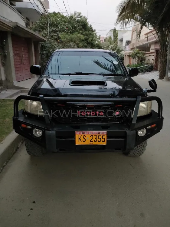 Toyota Hilux 2009 for Sale in Karachi Image-1