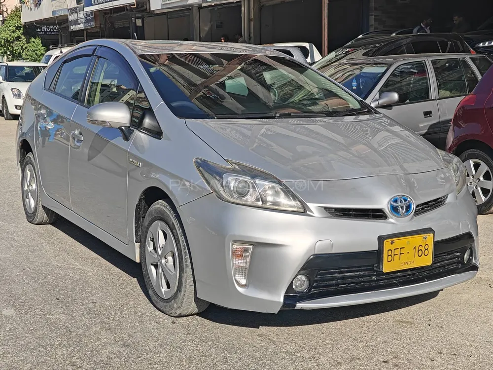 Toyota Prius 2012 for Sale in Karachi Image-1