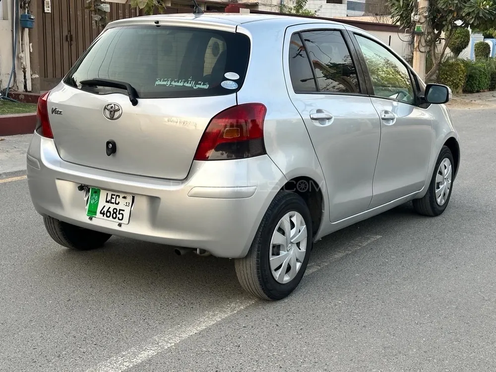 Toyota Vitz 2010 for Sale in Faisalabad Image-1