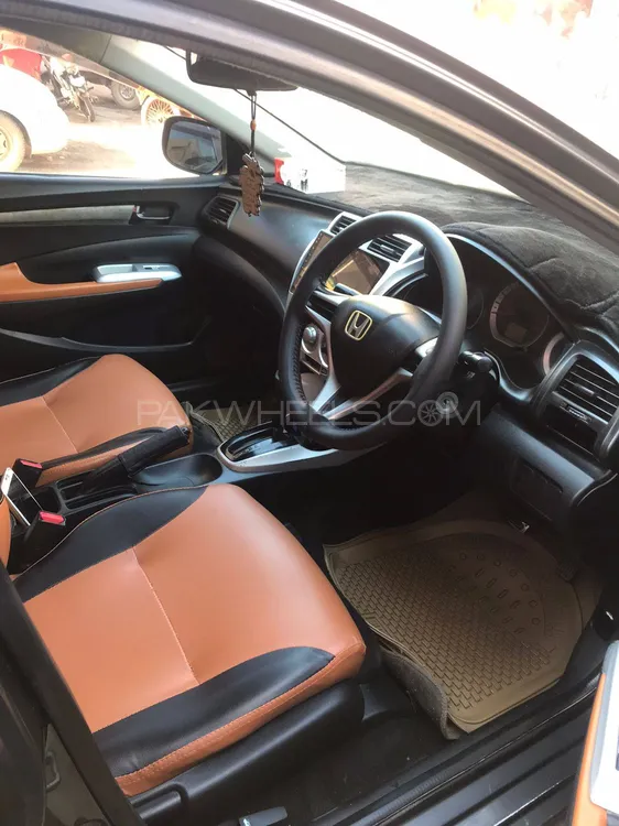 Honda City 2010 for Sale in Karachi Image-1