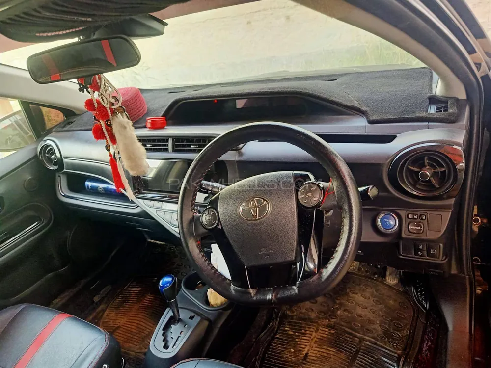 Toyota Aqua 2016 for Sale in Karachi Image-1