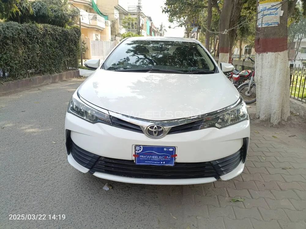 Toyota Corolla 2020 for Sale in Lahore Image-1