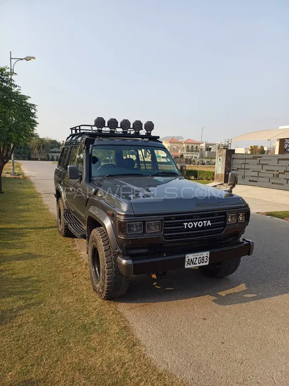 Toyota Land Cruiser 1985 for Sale in Lahore Image-1