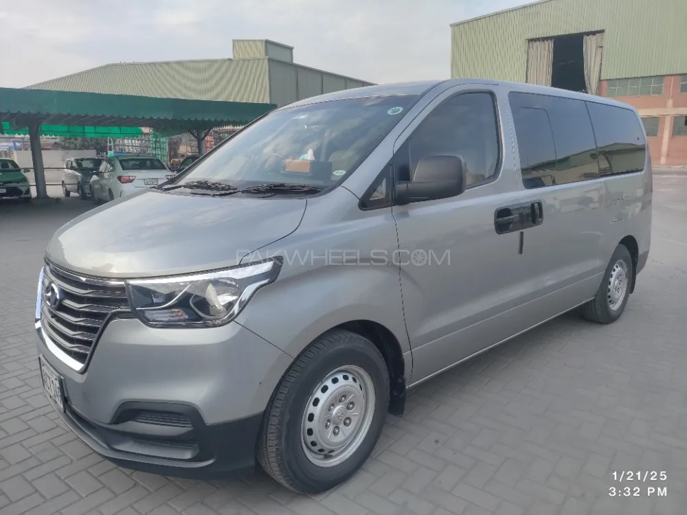 Hyundai Grand Starex 2021 for Sale in Lahore Image-1