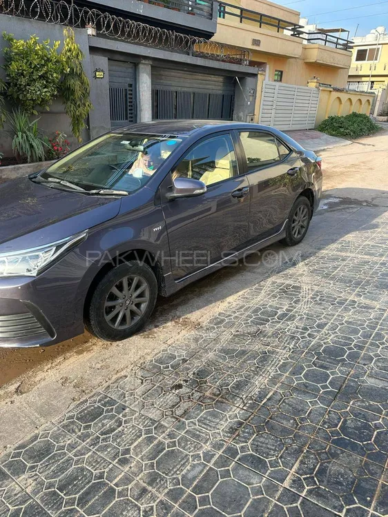Toyota Corolla 2018 for Sale in Islamabad Image-1