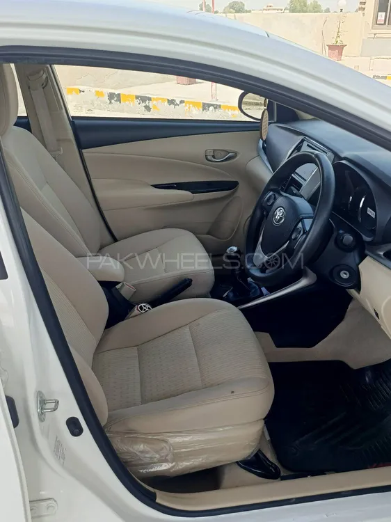 Toyota Yaris Sedan 2023 for Sale in Rahim Yar Khan Toyota Yaris Sedan 2023 for Sale in Rahim Yar Khan Image-9