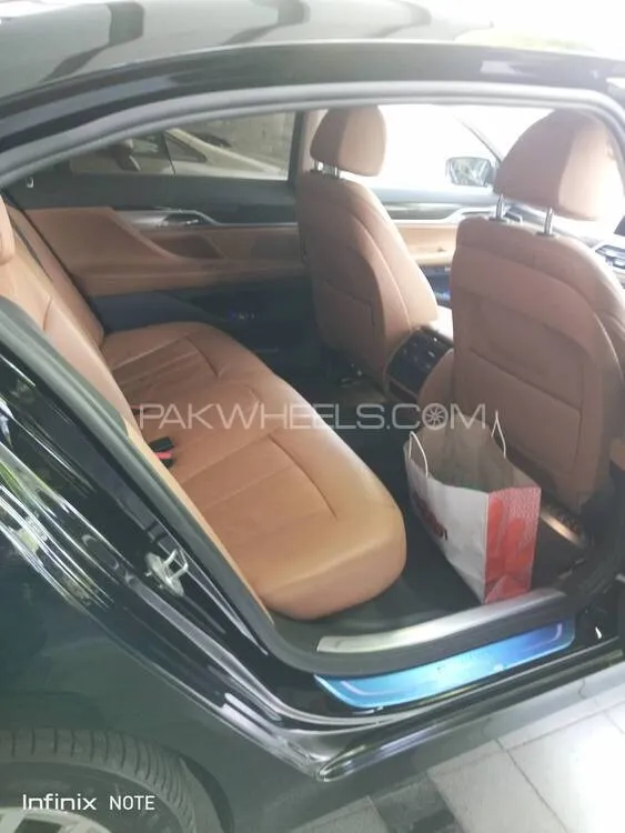 BMW 7 Series 2017 for Sale in Lahore BMW 7 Series 2017 for Sale in Lahore Image-11