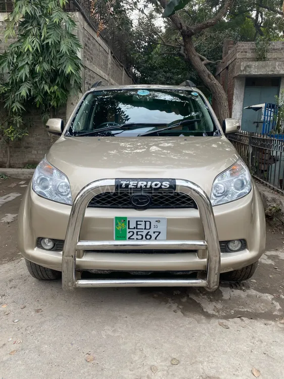 Daihatsu Terios 2010 for Sale in Lahore Image-1