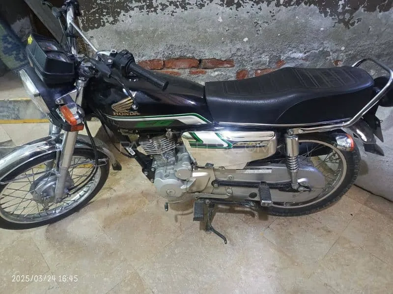 Honda CG 125 Special Edition 2023 for Sale Image-1