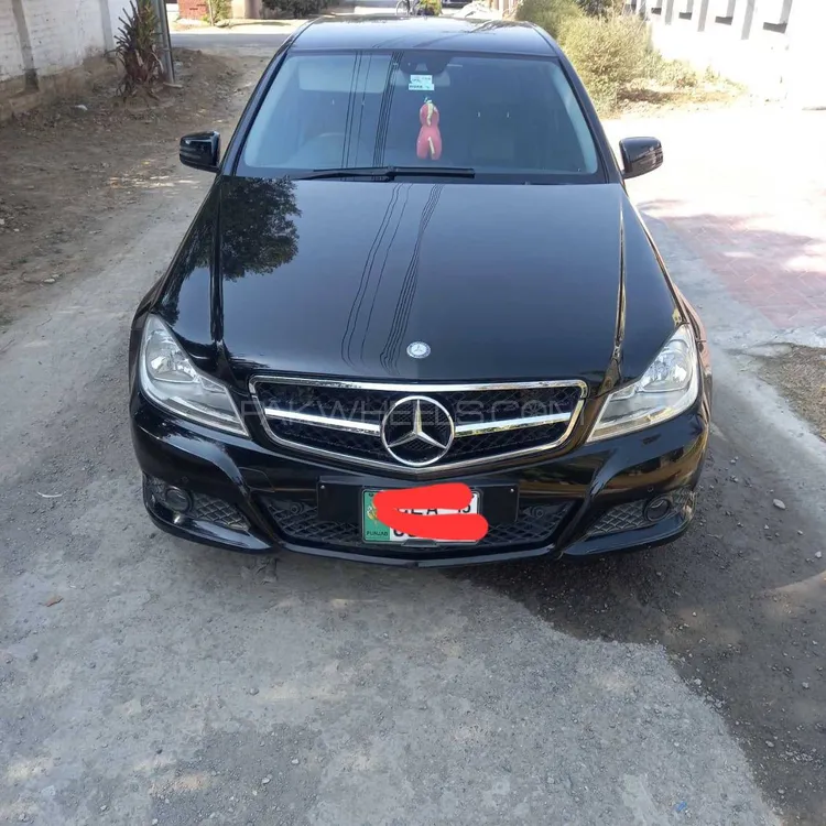Mercedes Benz C Class 2011 for Sale in Islamabad Image-1